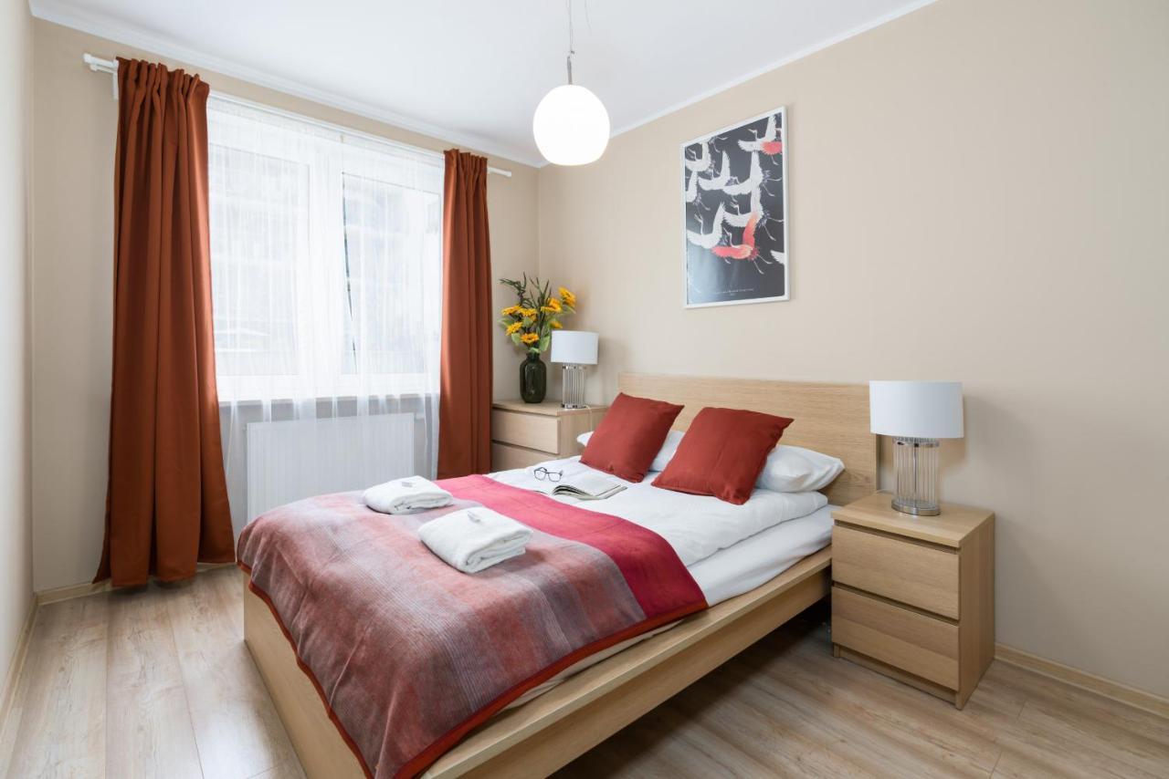 Czarnieckiego Apartment With Balcony Poznan By Noclegi Renters Exterior foto